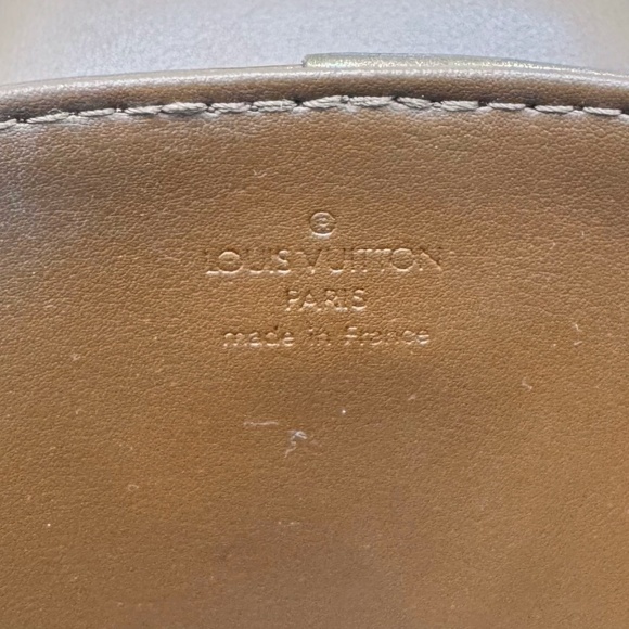 LOUIS VUITTON VERNIS ASTOR PLACE BRONZE CROSSBODY BAG - Picture 7 of 12